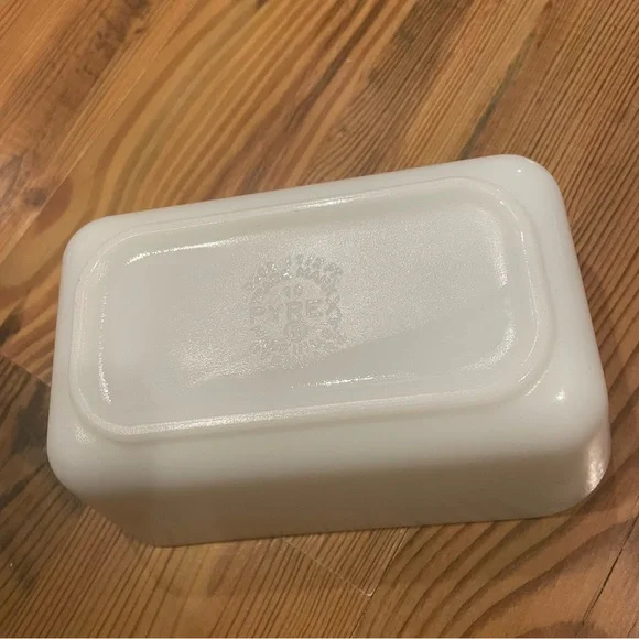 SOLD Pyrex Early American 0502 1 1/2 Pt Fridgie Fridge Rectangle Storage 502 - Picture 13 of 14